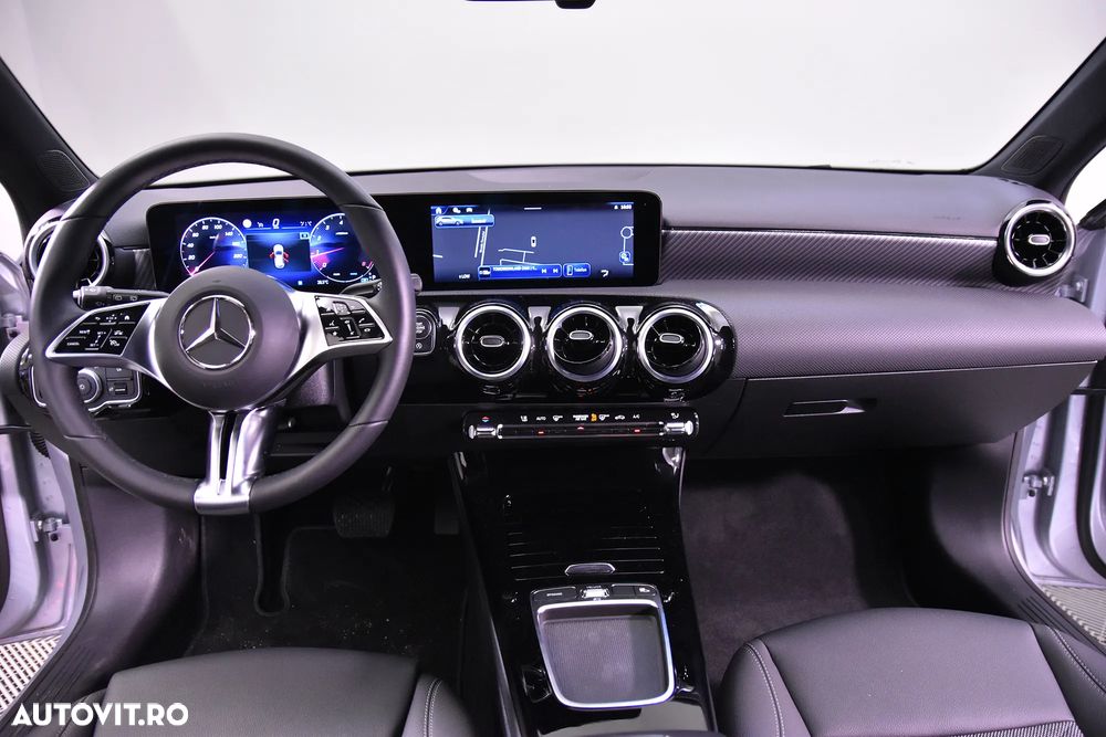 Mercedes-Benz A 180 7G-DCT - 9