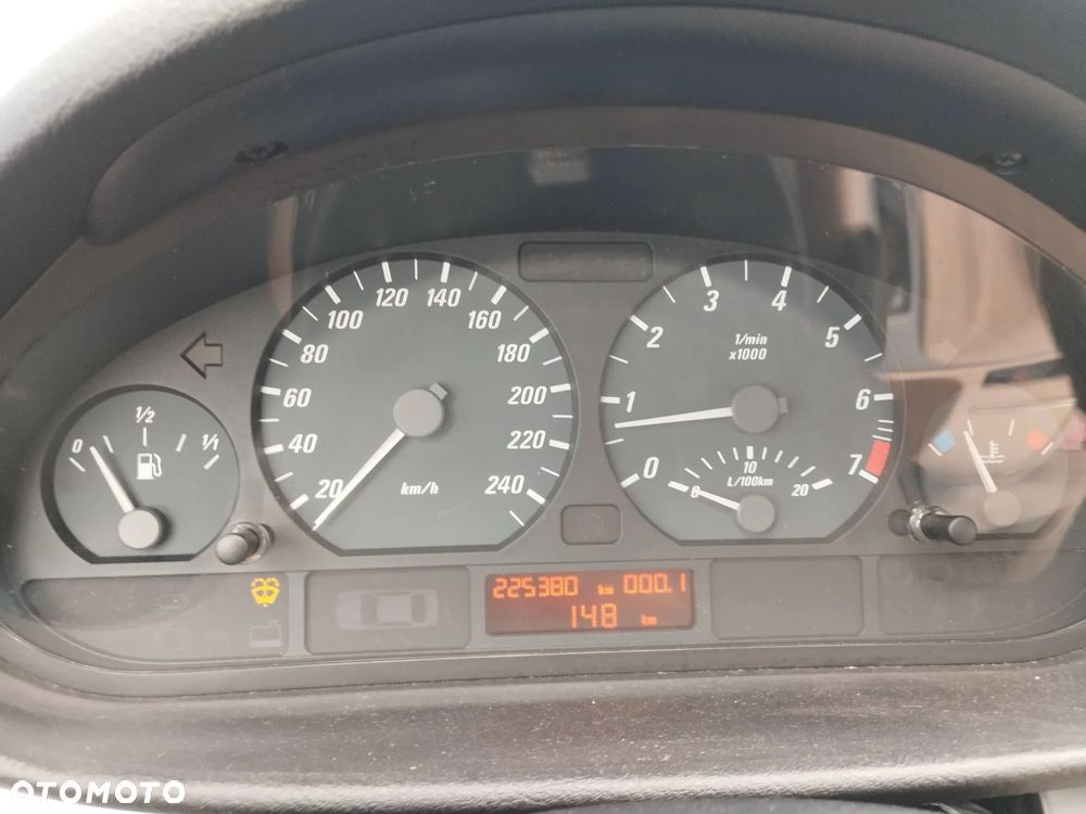 BMW Seria 3 - 25