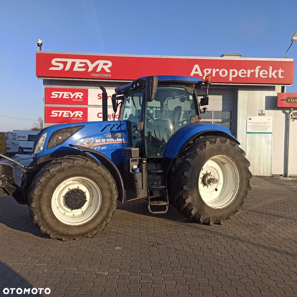 New Holland T7260 - 1