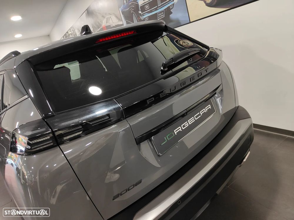 Peugeot 2008 1.2 PureTech Allure EAT8 - 25