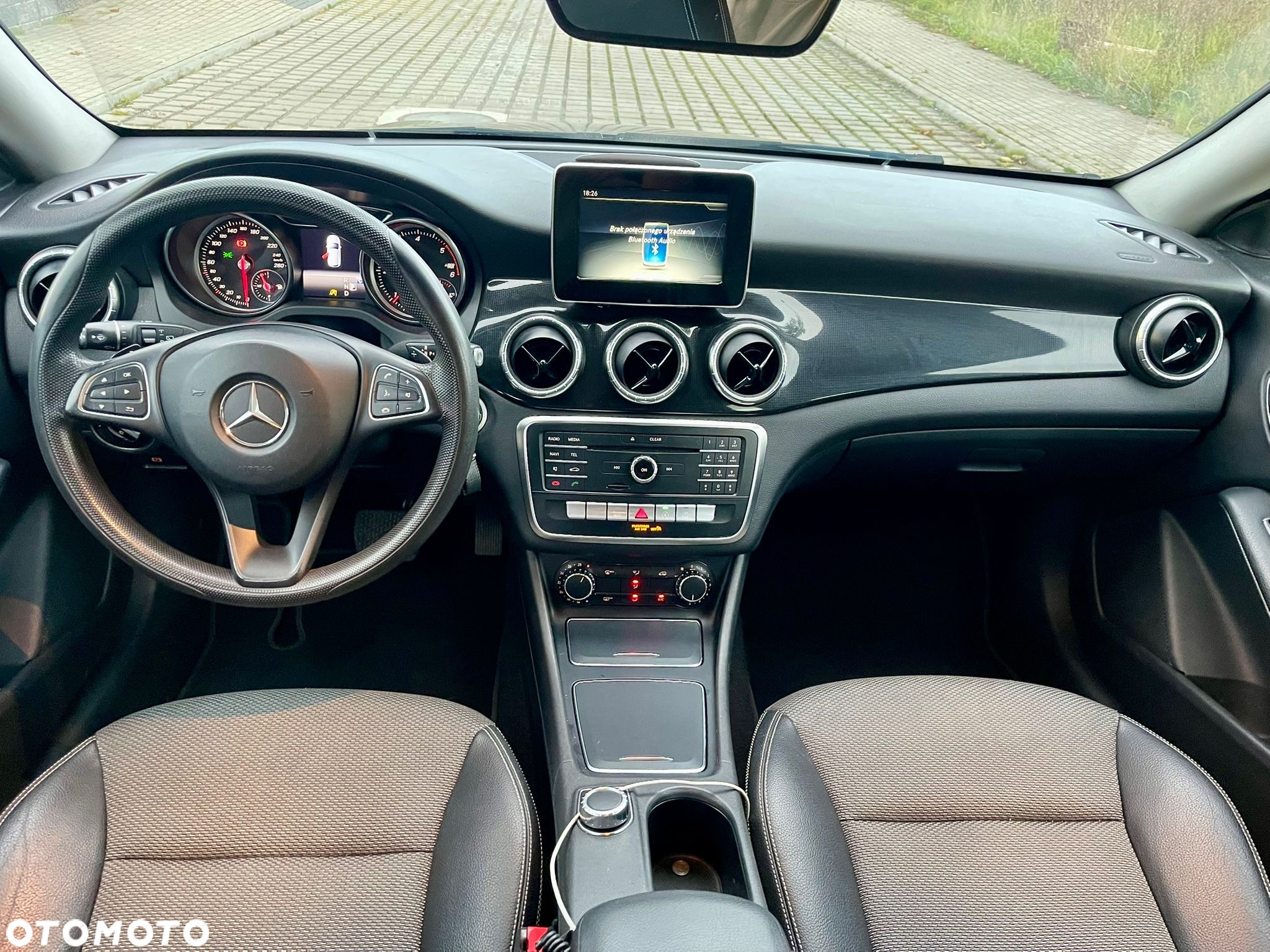 Mercedes-Benz CLA - 14