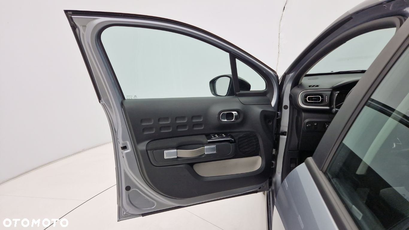 Citroën C3 1.2 PureTech Shine EAT6 - 14