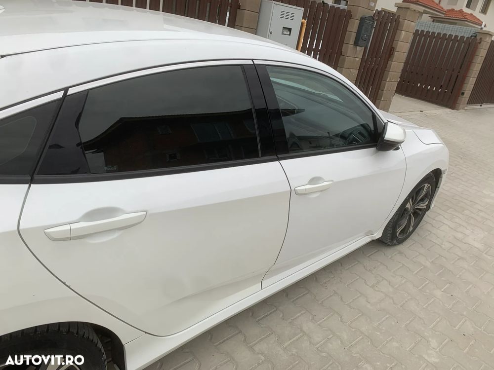 Honda Civic 1.5 VTEC Turbo CVT Elegance Navi - 6