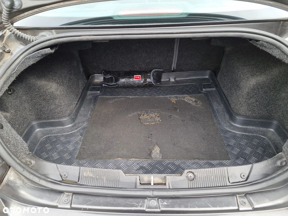 Fiat Linea 1.4 Dynamic Euro5 - 16