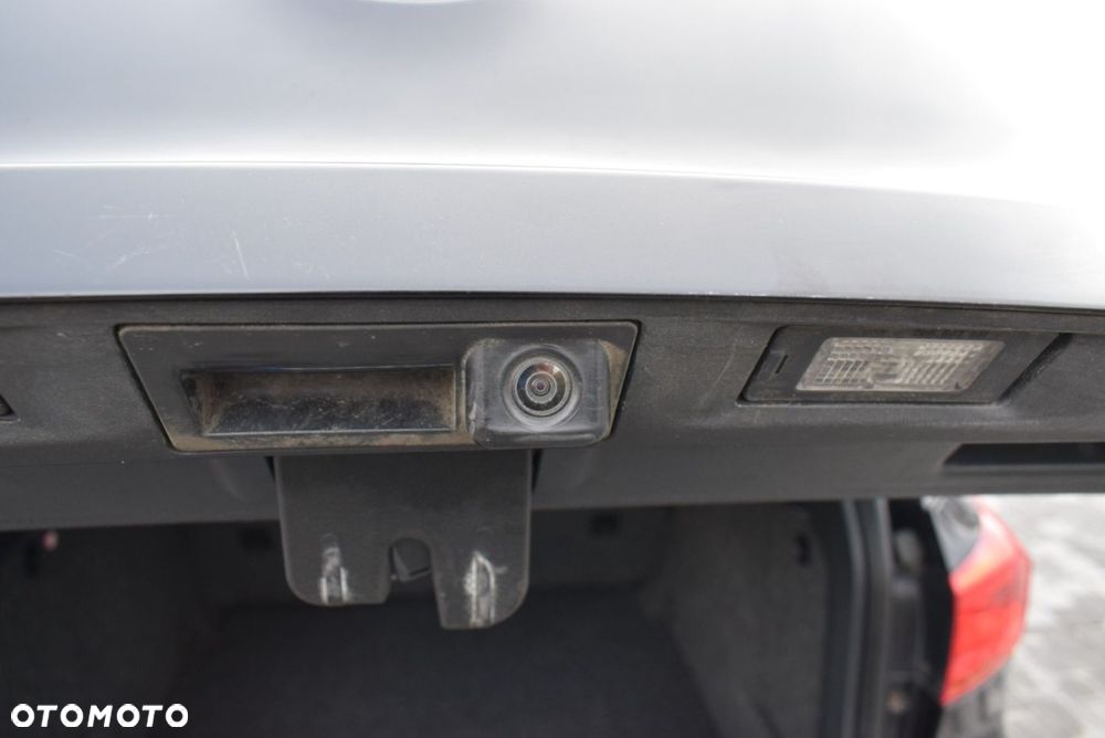 Volkswagen Tiguan - 11