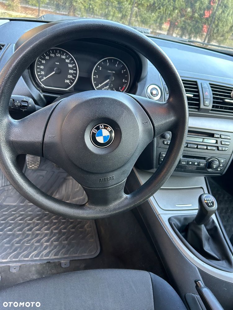 BMW Seria 1 116i - 8