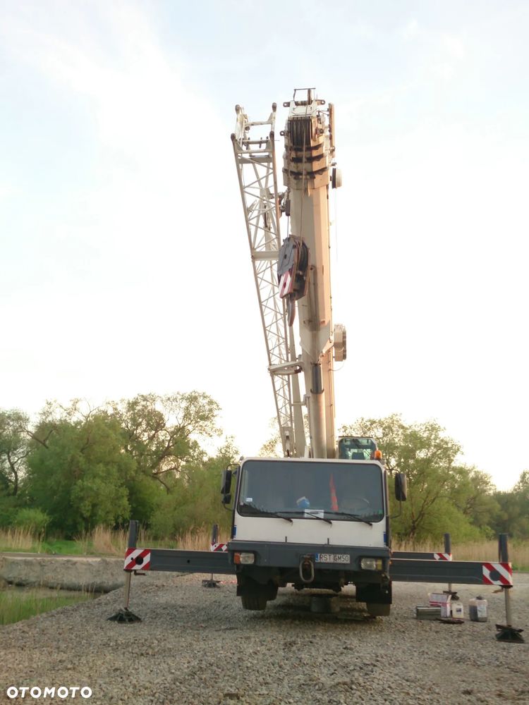 Liebherr LIEBHERR LTM1050 - 5