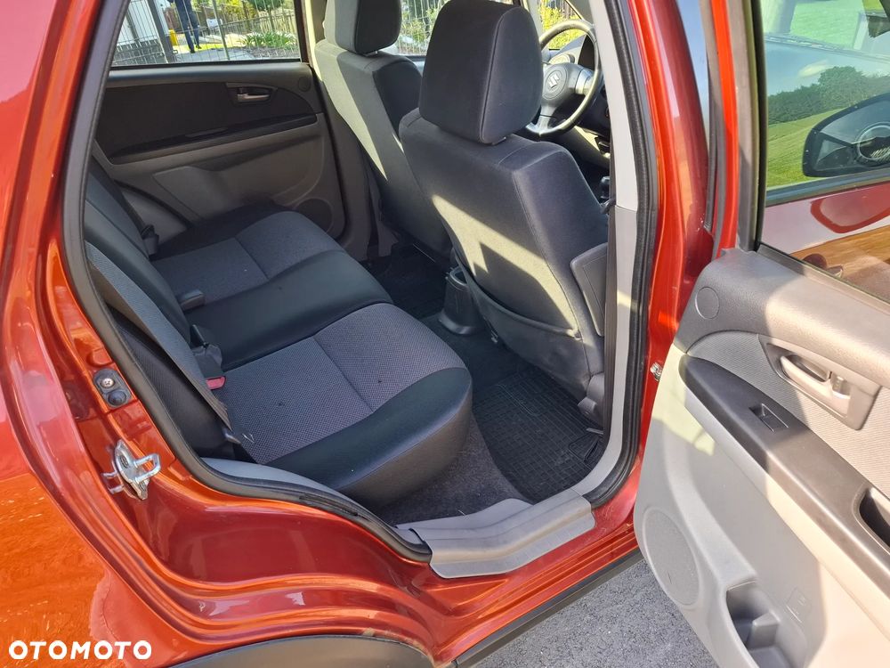 Suzuki SX4 - 8
