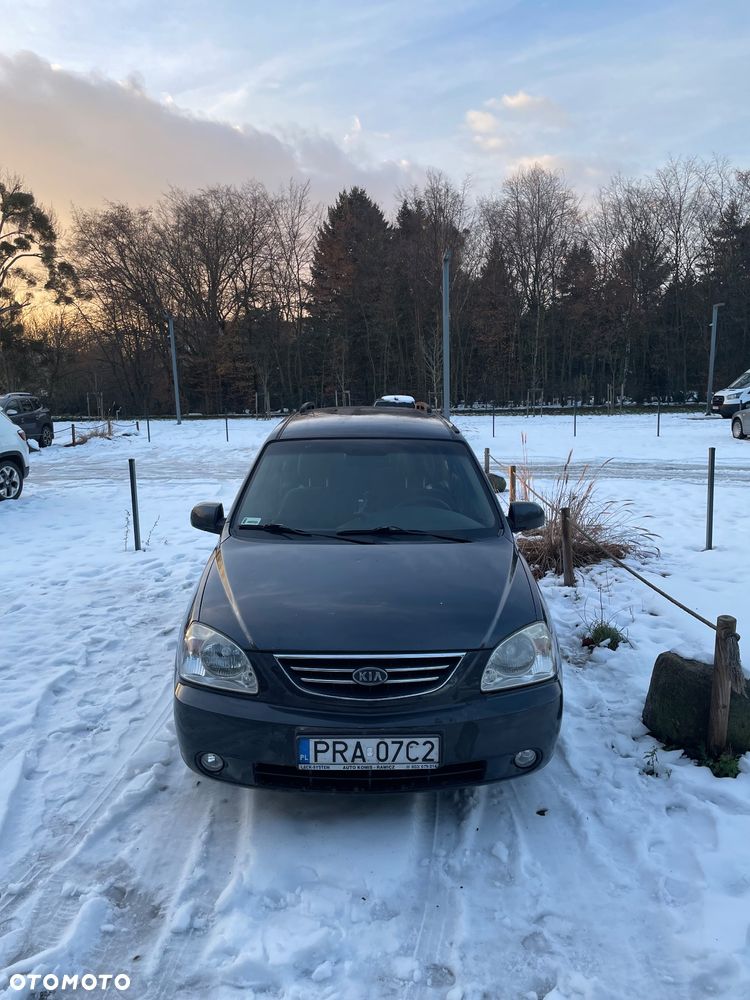 Kia Carens - 2
