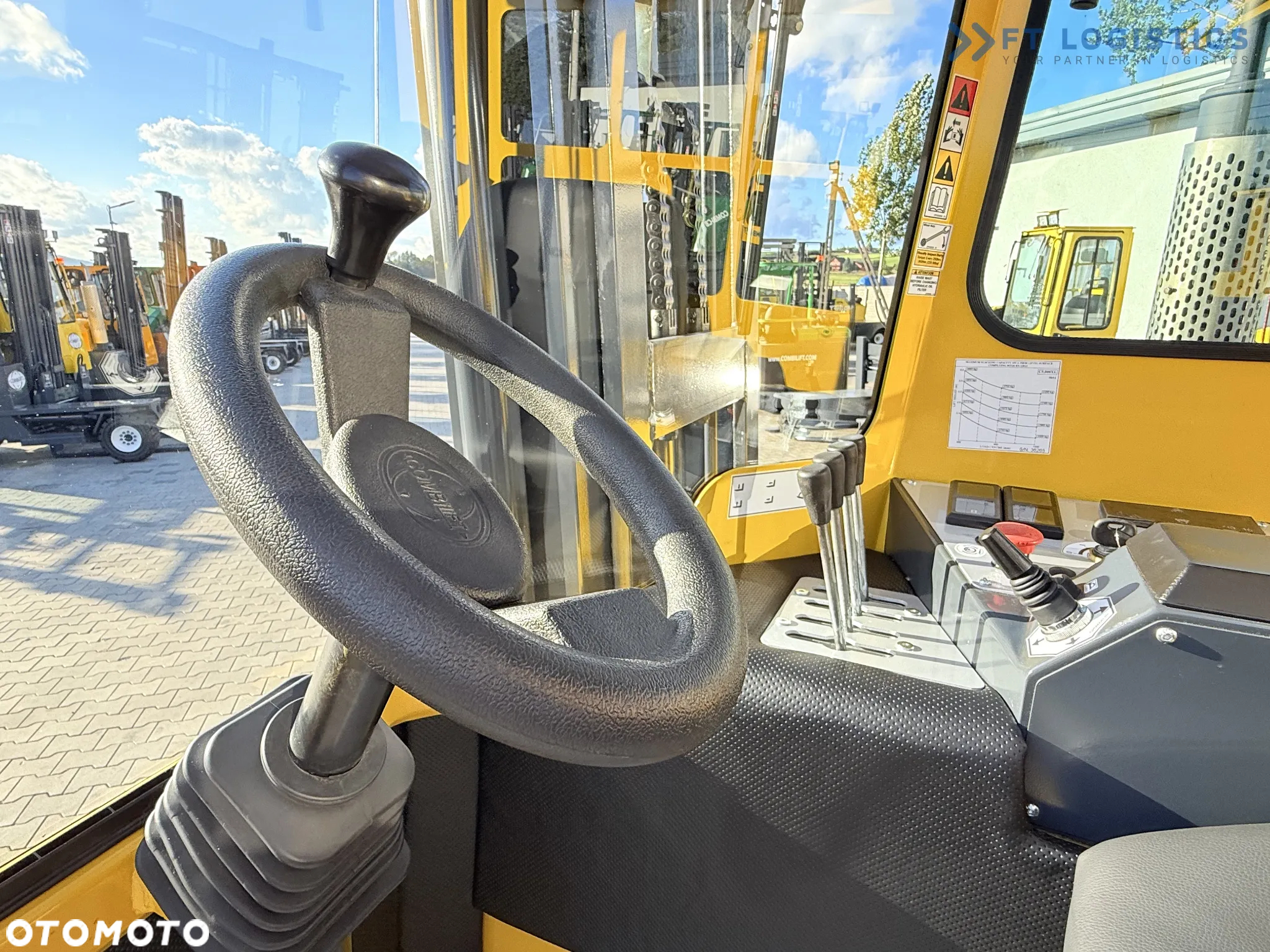 Combilift WÓZEK CZTEROKIERUNKOWY - WIELOKIERUNKOWY C5000XL / GAS / DUPLEX 6000MM /JEDYNE 3479 MOTOGODZIN /  PRZESUW WIDEŁ / PEŁNA KABINA / STAN IDEALNY / Szeroka oferta wózków czterokierunkowych i bocznych, dopasowanych do różnorodnych potrzeb i zastosowań - 15