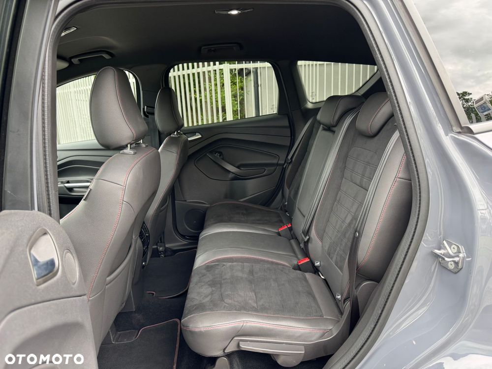 Ford Kuga 1.5 EcoBoost FWD ST-Line X - 19