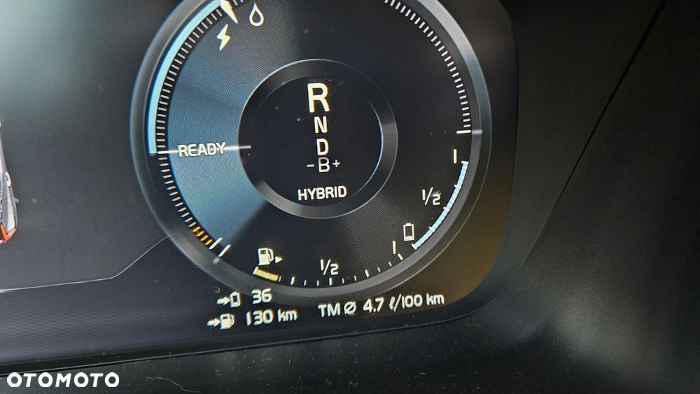 Volvo XC 40 T5 Twin Engine DKG R-Design - 23