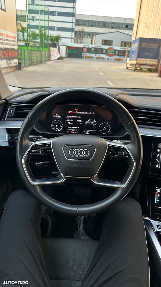 Audi e-tron 50 quattro - 30
