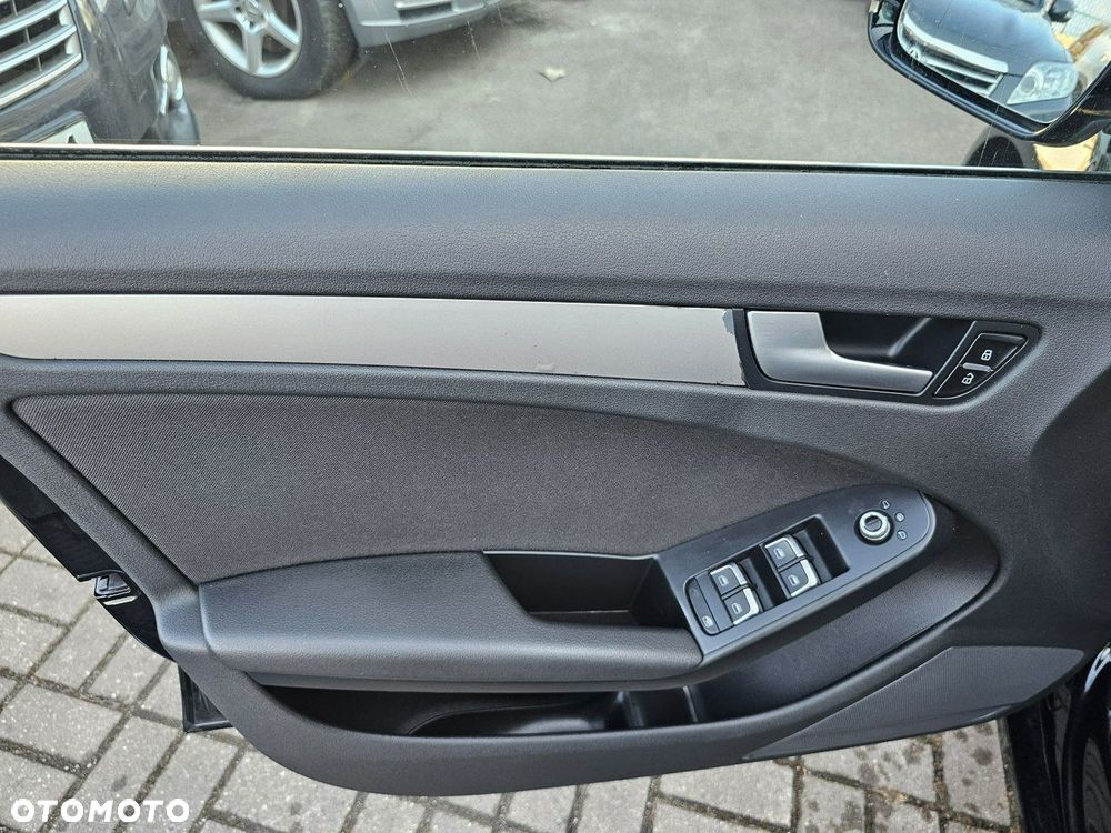 Audi A4 Avant 2.0 TDI 116g DPF Ambiente - 31