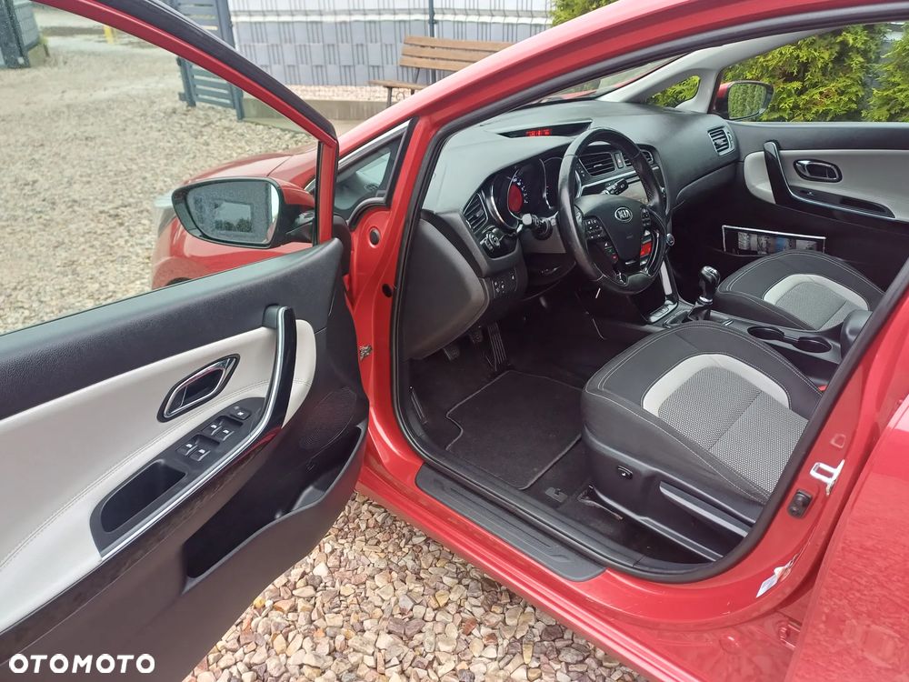 Kia Ceed 2014 photo 5