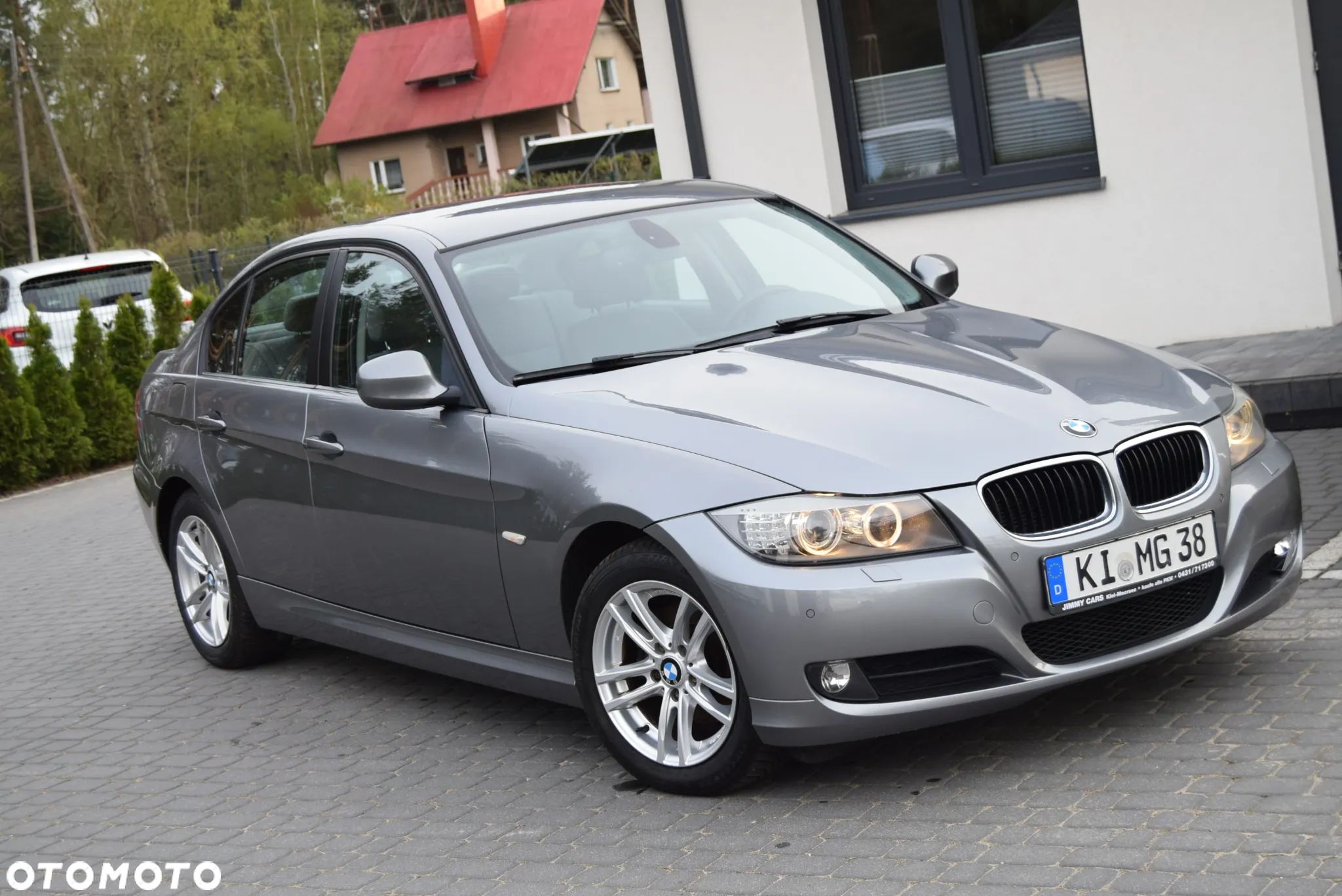 BMW Seria 3 320i - 1