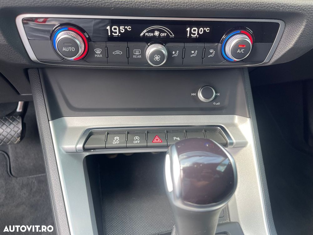 Audi Q3 2.0 40 TDI quattro S tronic Basic - 13