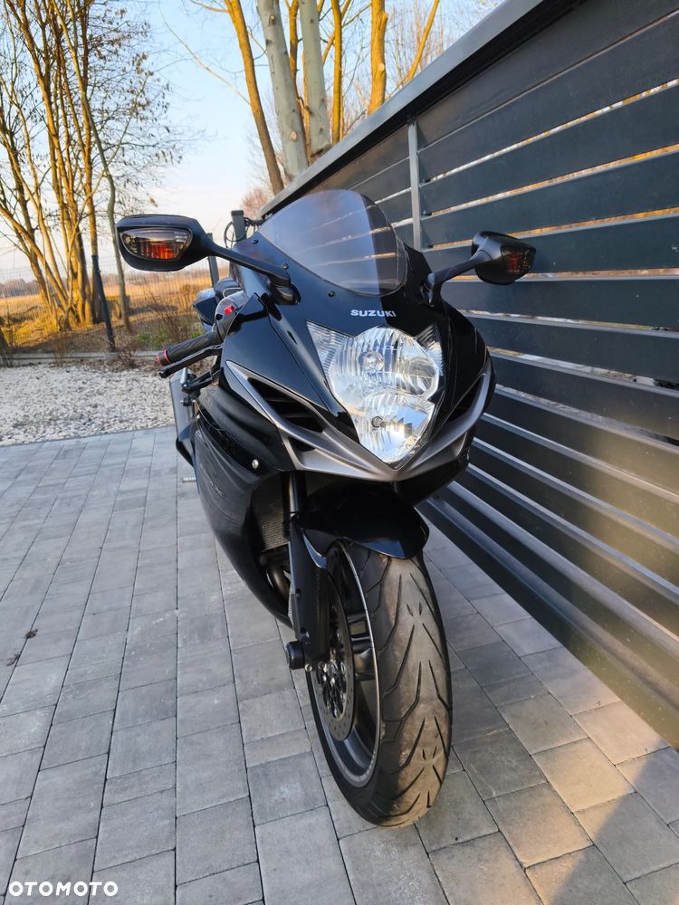 Suzuki GSX-R - 28