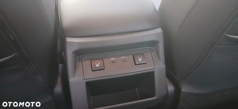 Toyota HILUX - 10