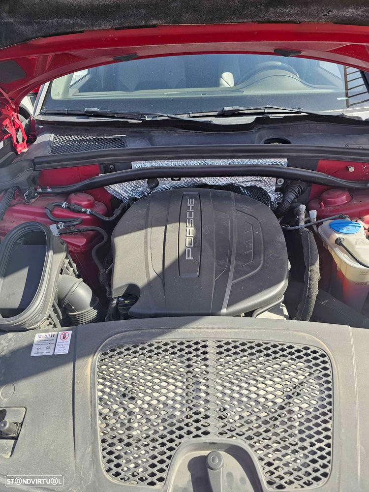 Porsche Macan 2.0T - 36