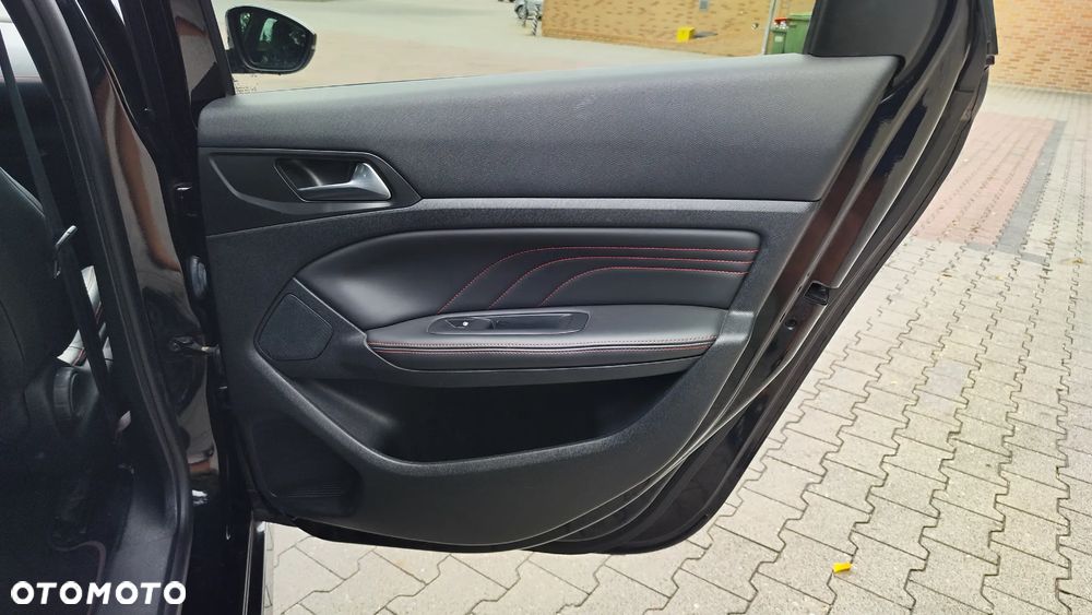 Peugeot 308 THP 205 GT - 28