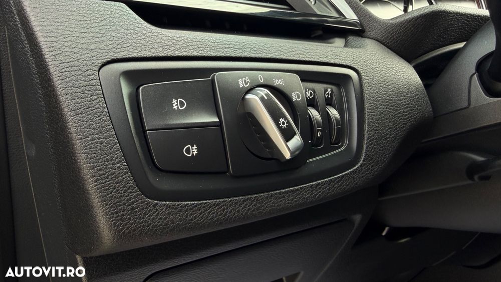 BMW X1 sDrive18d AT - 17