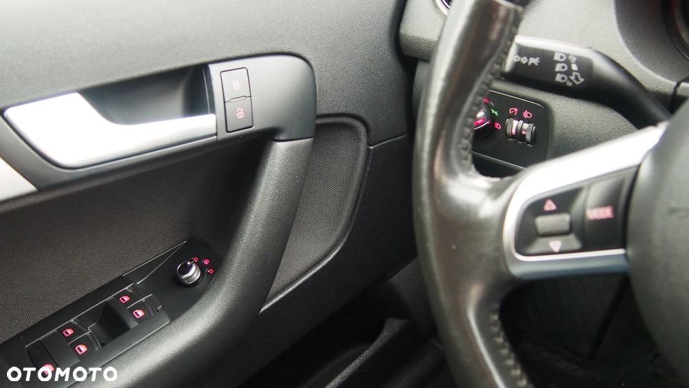 Audi A3 Sportback 2.0 TDI DPF Ambition - 10