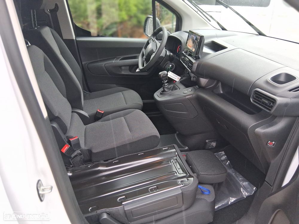 Fiat DOBLO Series 3 L2 - 17