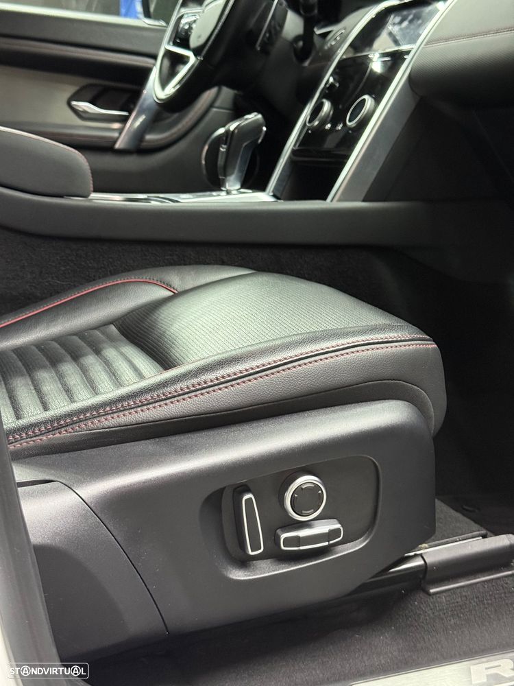 Land Rover Discovery Sport P300e R-Dynamic SE - 9