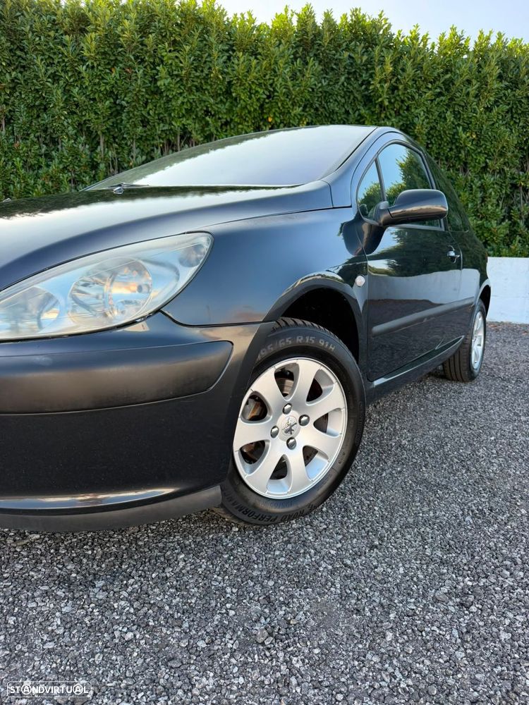 Peugeot 307 1.4 HDi XA - 18