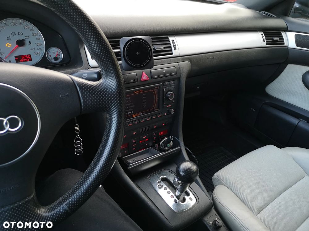 Audi A6 Avant 2.4 Multitronic - 17