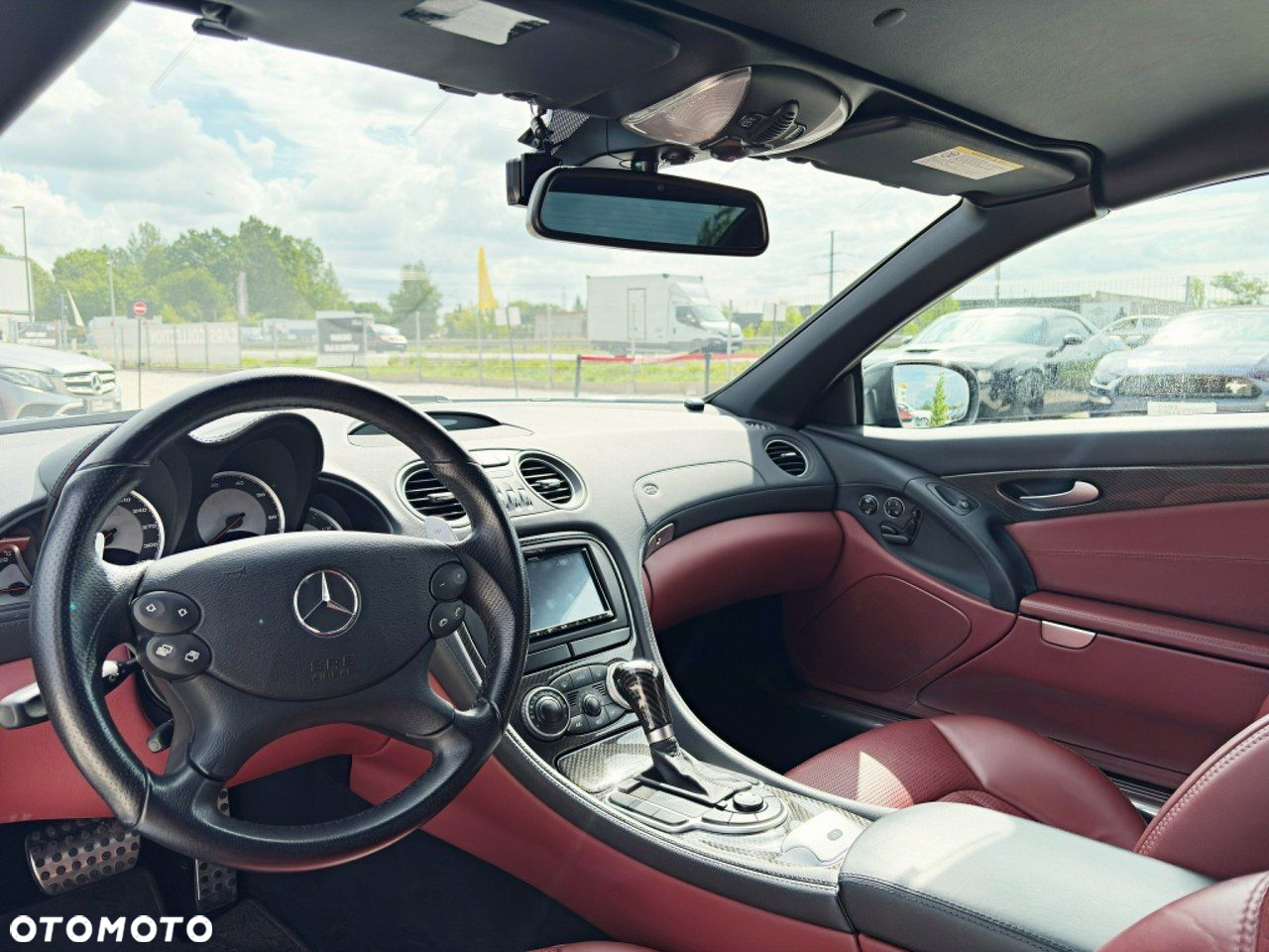 Mercedes-Benz SL - 12