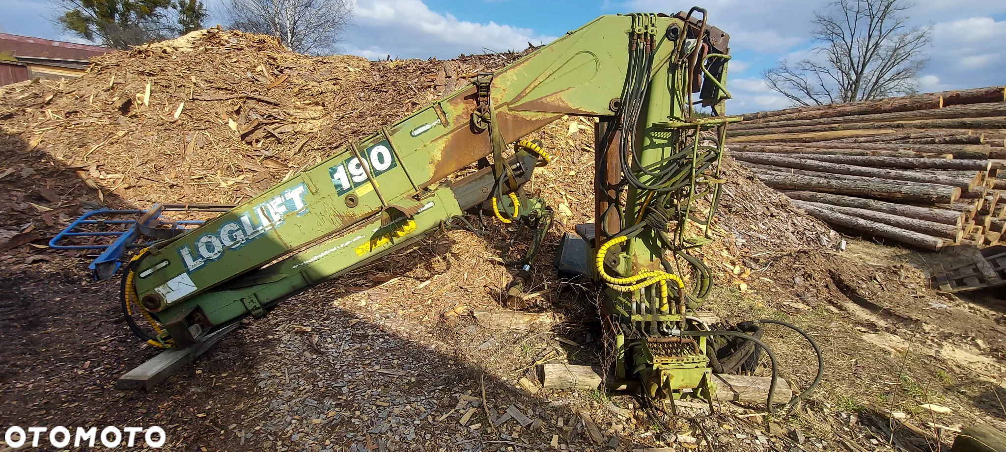 Żuraw HDS do drewna LOGLIFT - 6
