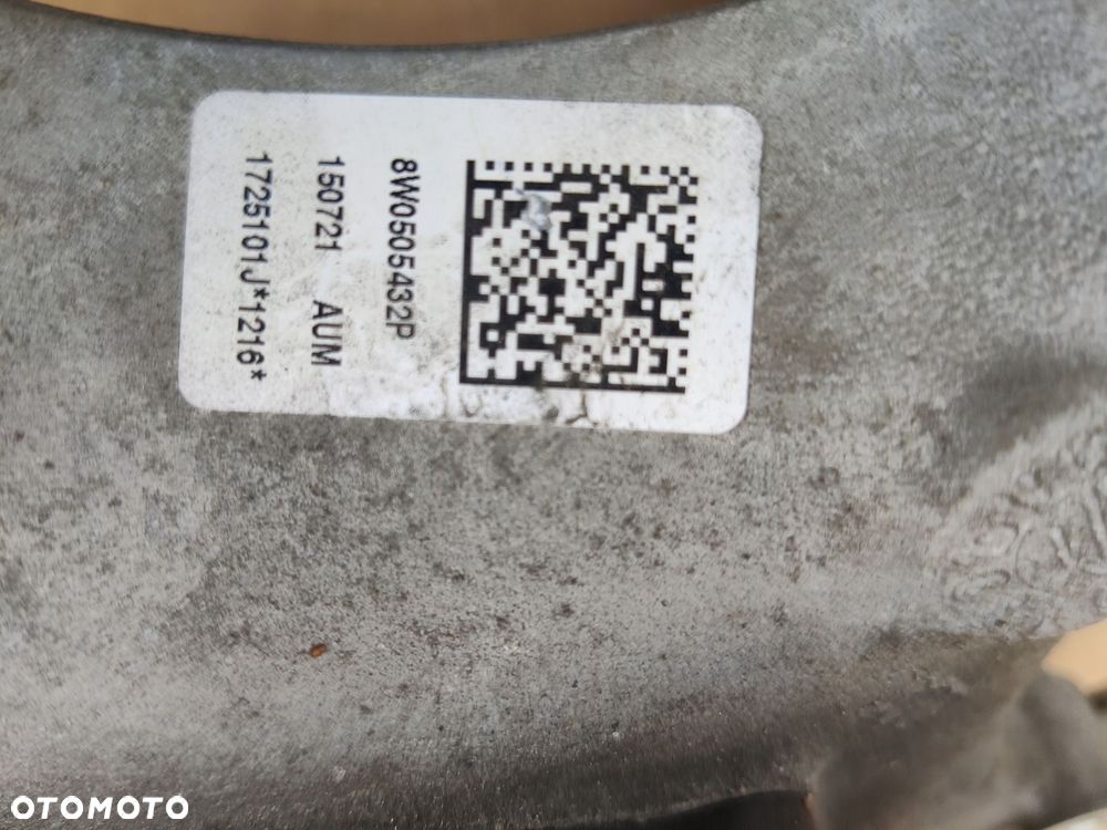 Piasta prawa tył Audi A4 B9 - 4