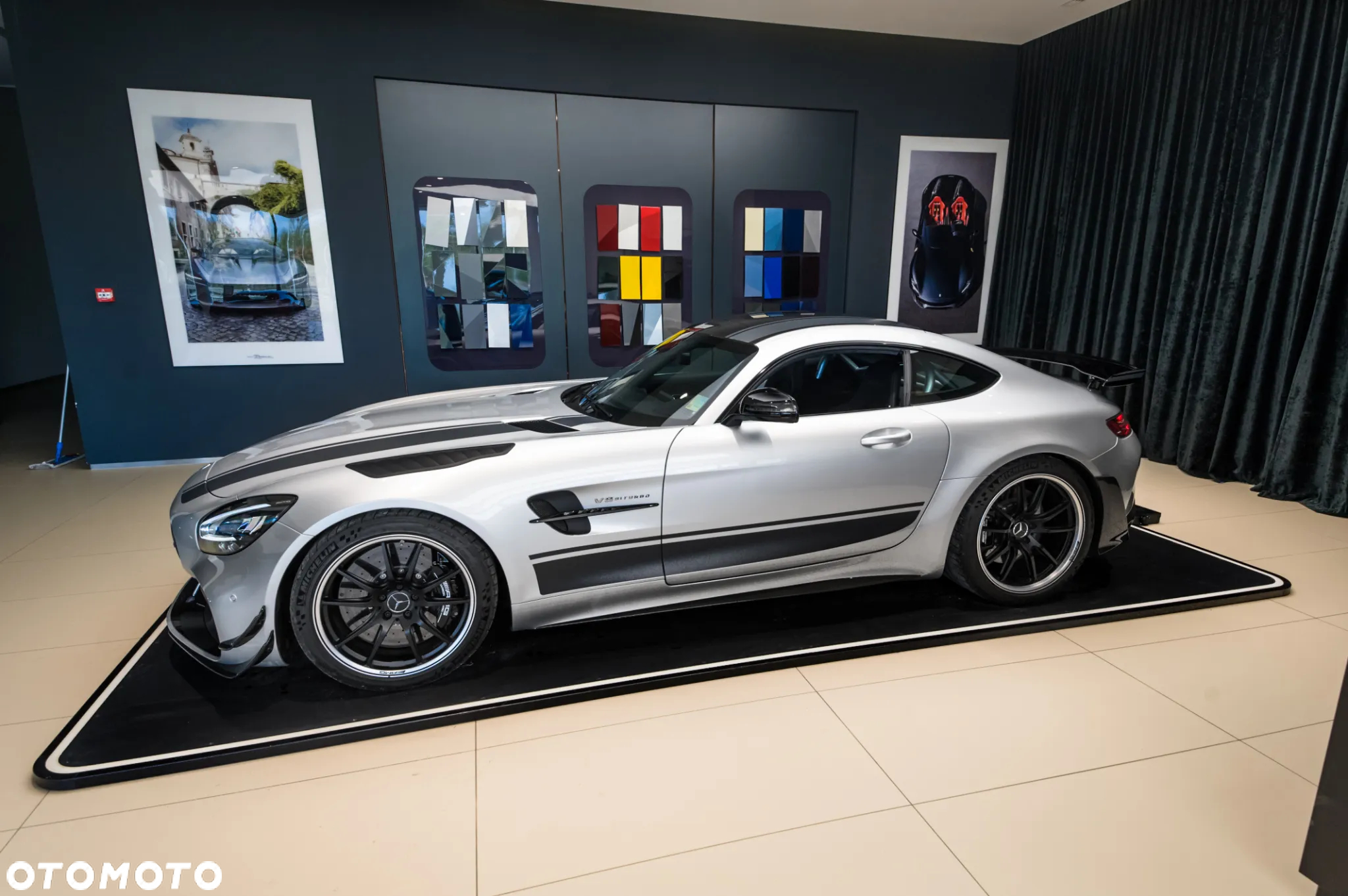 Mercedes-Benz AMG GT R - 28