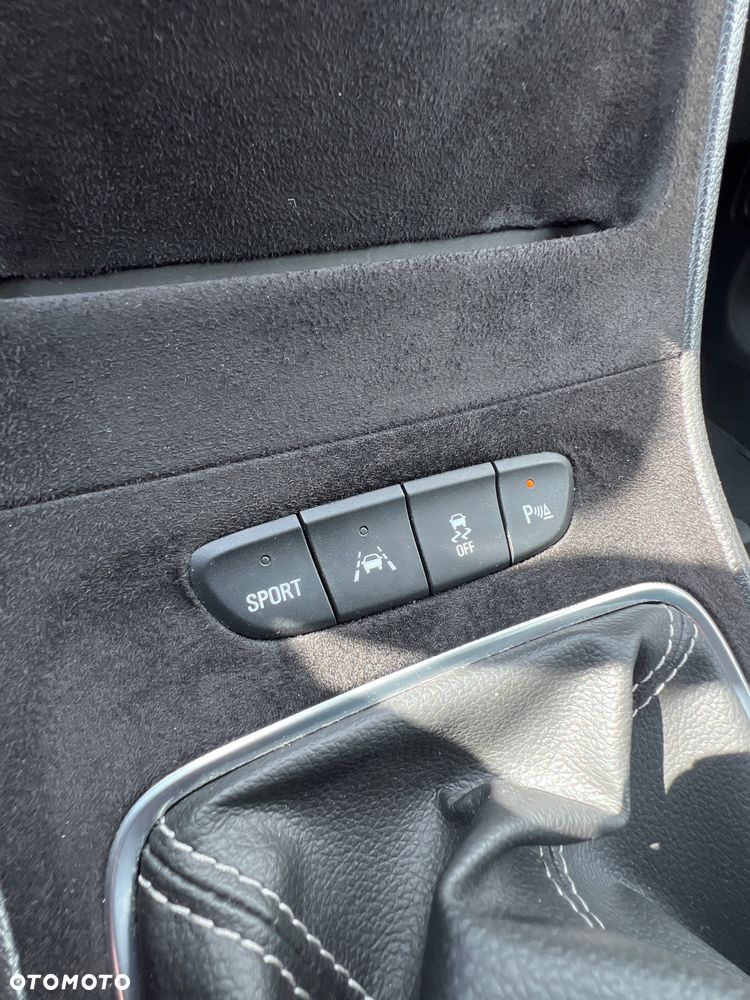 Opel Astra 1.4 Turbo Innovation - 26