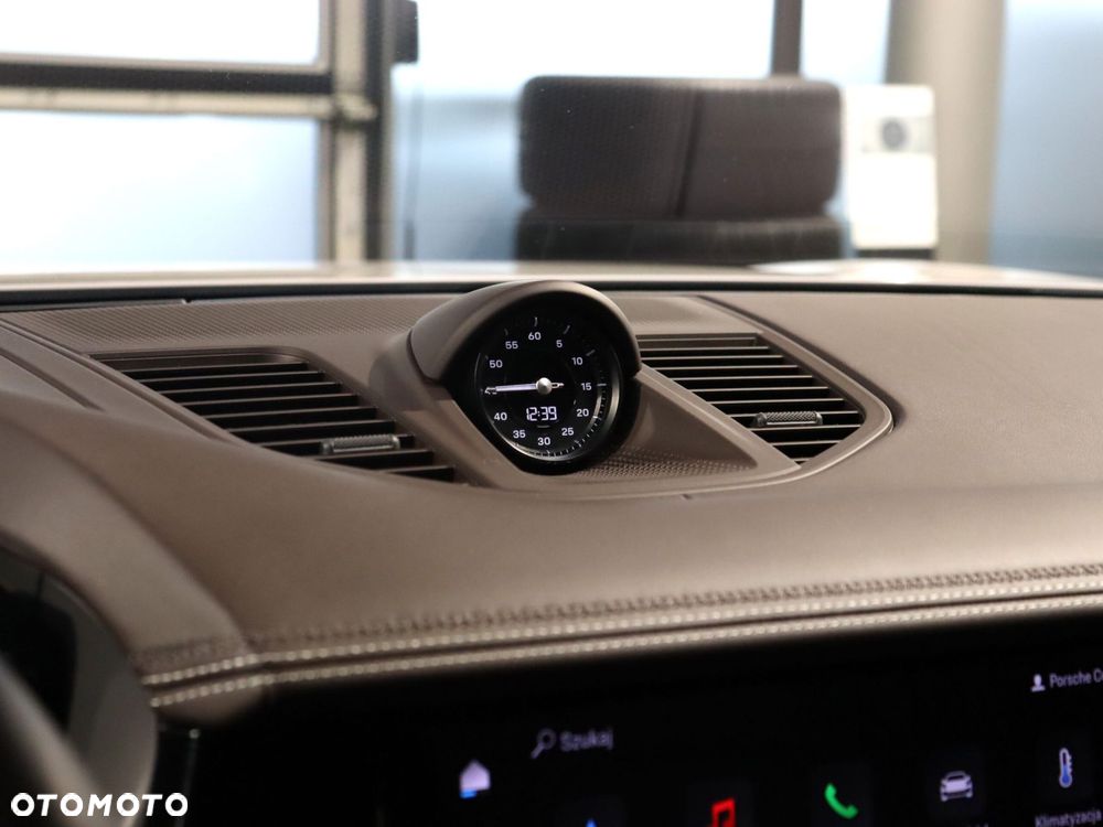 Porsche Panamera 4S E-Hybrid PHEV - 23