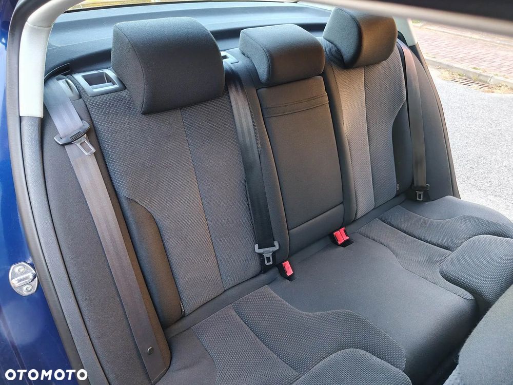 Volkswagen Passat 2.0 TSI Comfortline - 18