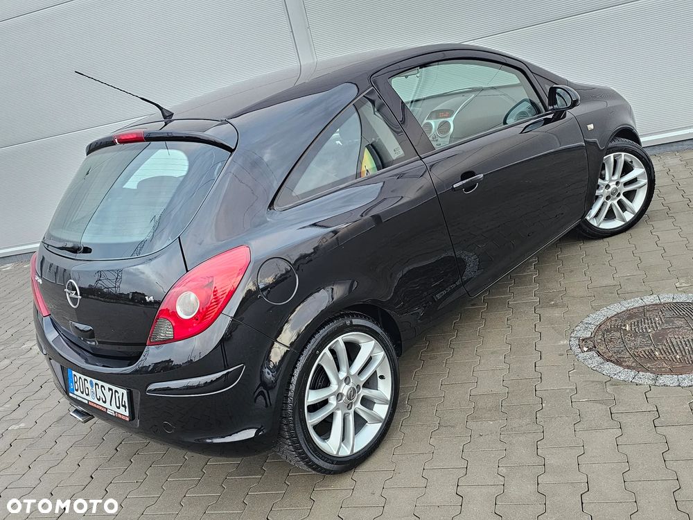 Opel Corsa 1.4 16V Sport - 3