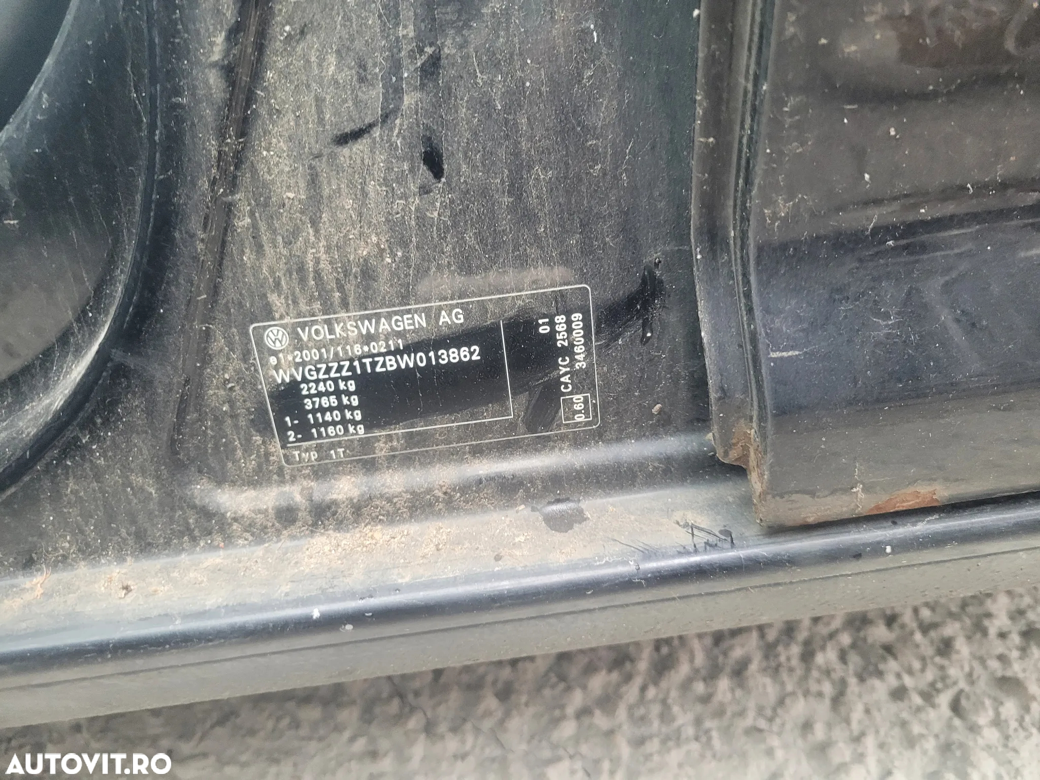Dezmembrez volkswagen touran an 2013 - 6