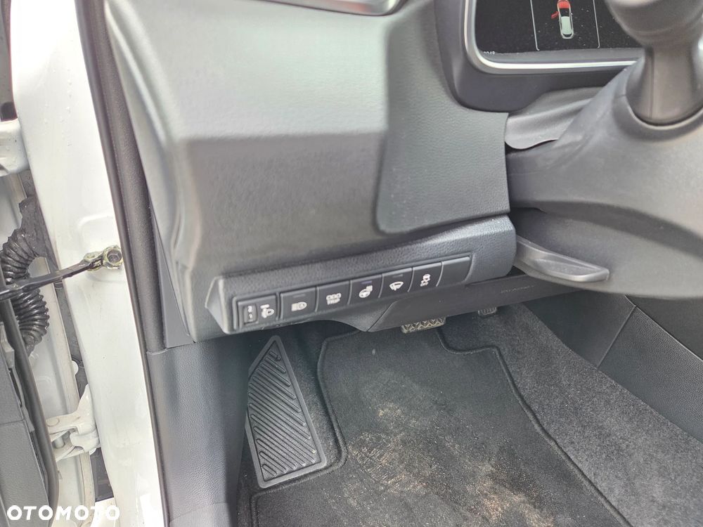 Toyota Corolla 1.8 Hybrid Comfort - 18