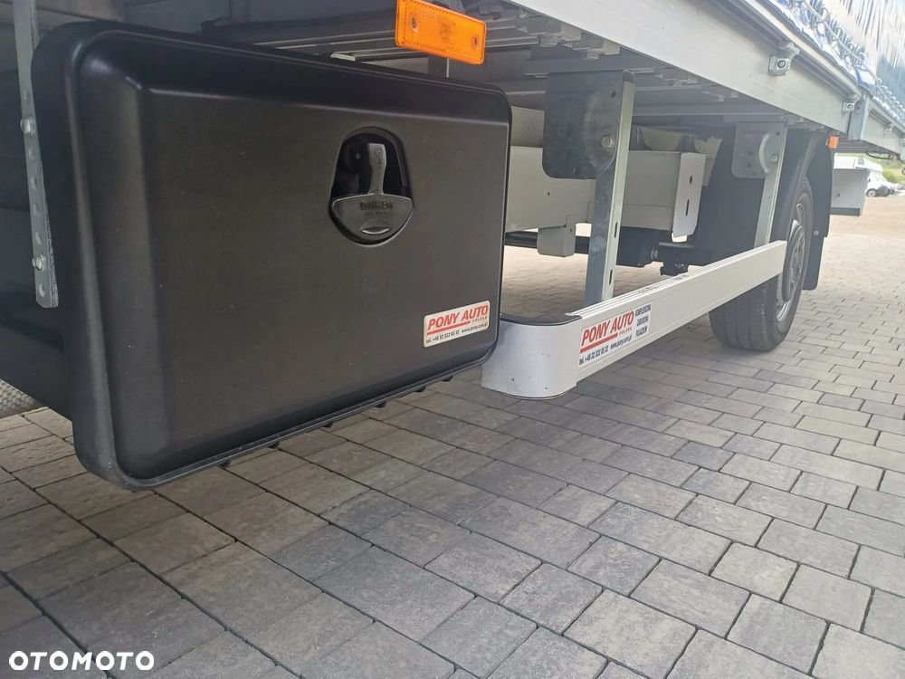 Renault Master 10 palet na poduszkach - 22