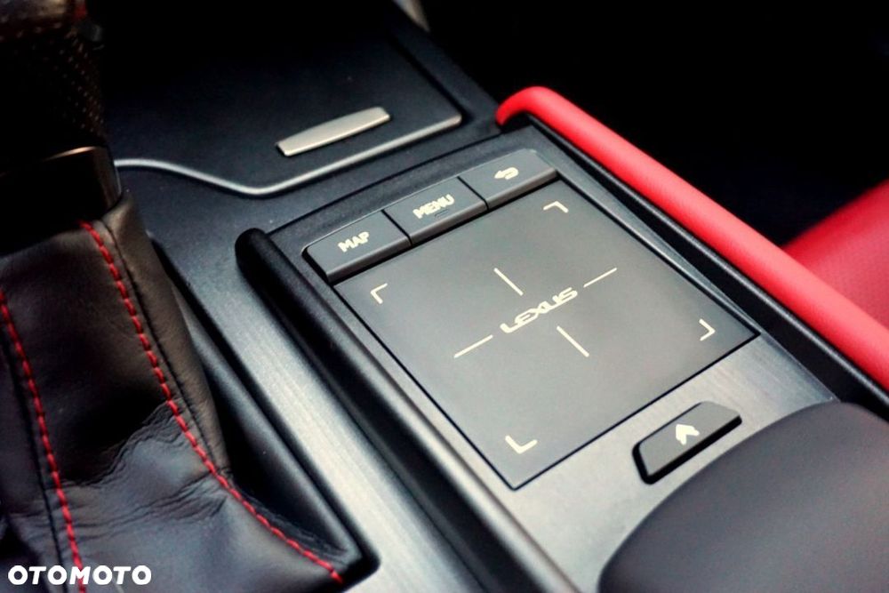 Lexus ES 300h F Sport - 28