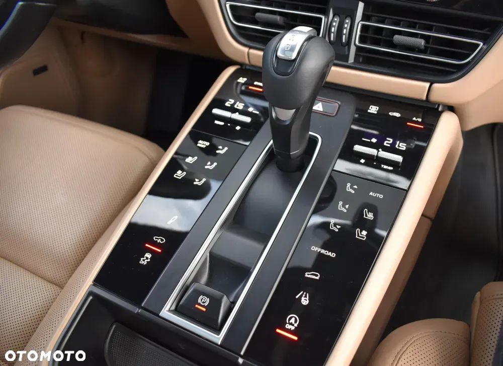 Porsche Macan Standard - 14