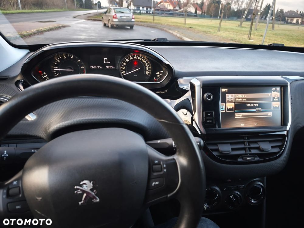 Peugeot 208 82 VTI Style - 14