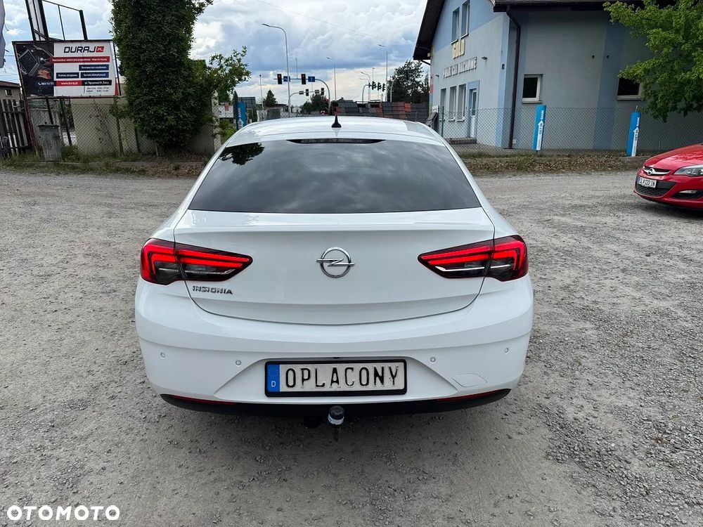 Opel Insignia - 11