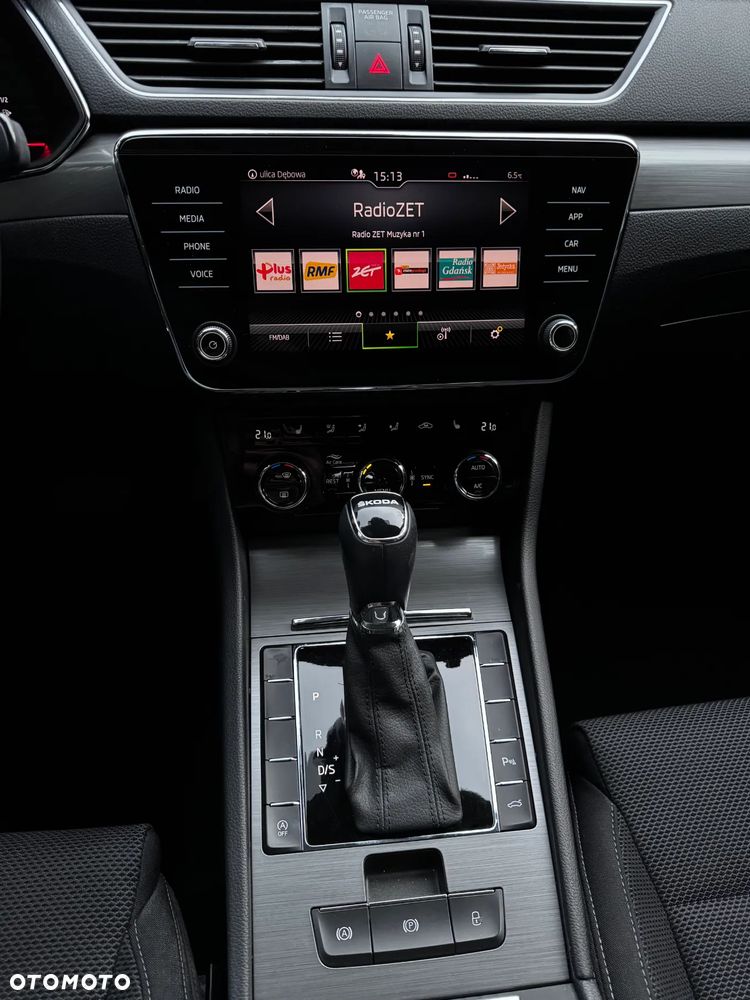 Skoda Superb 1.5 TSI Style DSG - 19