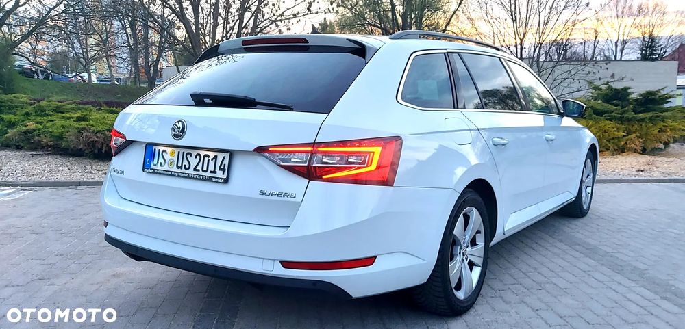 Skoda Superb 2.0 TDI Style - 24