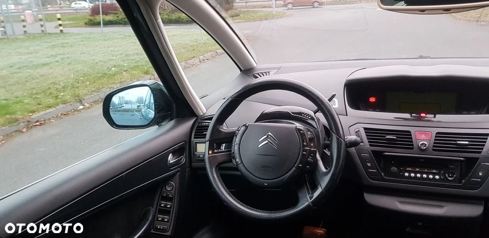 Citroën C4 Picasso 2.0 16V Exclusive - 16