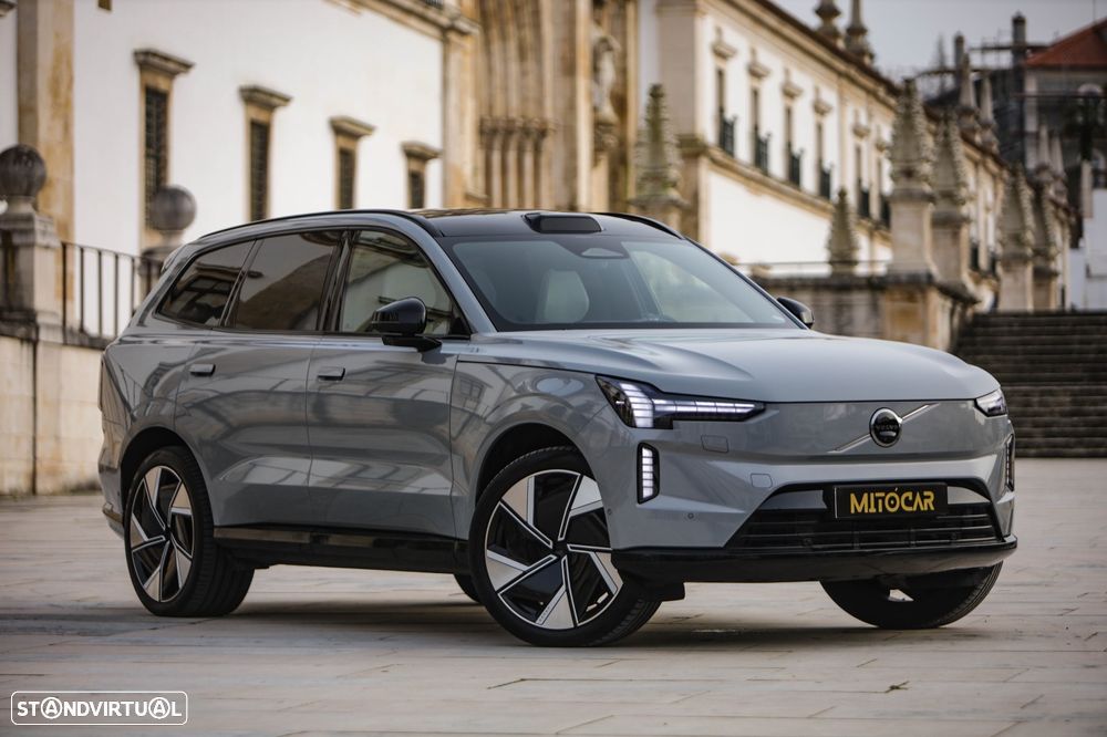 Volvo EX90 Twin Performance AWD Plus (7L) - 1